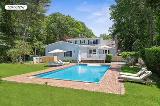 28 Dover Ave in Southampton, NY - Foto de edificio - Building Photo