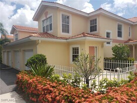 7552 Oleander Gate Dr in Naples, FL - Building Photo