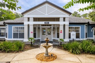 Bristol Lakes Apartments in Mount Dora, FL - Building Photo - Building Photo