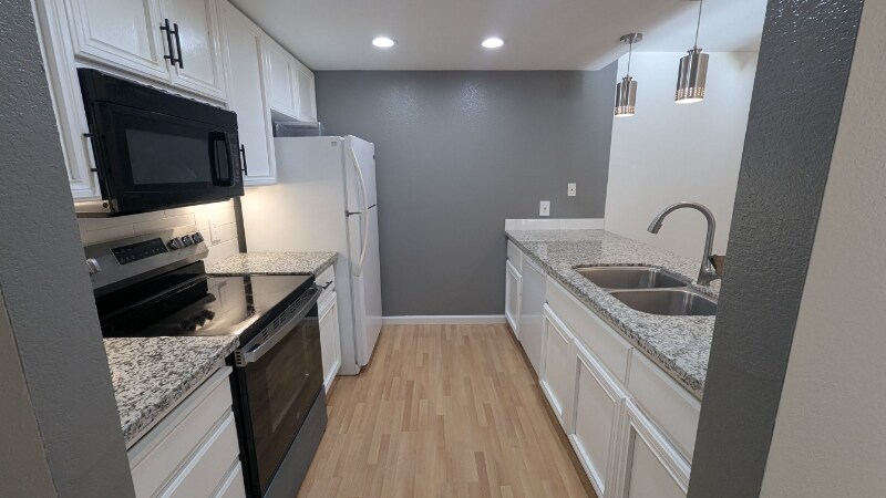 39993 Fremont Blvd in Fremont, CA - Building Photo