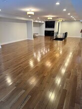 3909 Howard St, Unit 101 in Skokie, IL - Building Photo - Building Photo