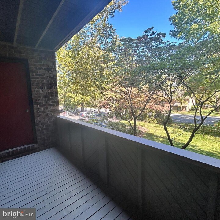 1705 Mountainview Dr in Chesterbrook, PA - Building Photo