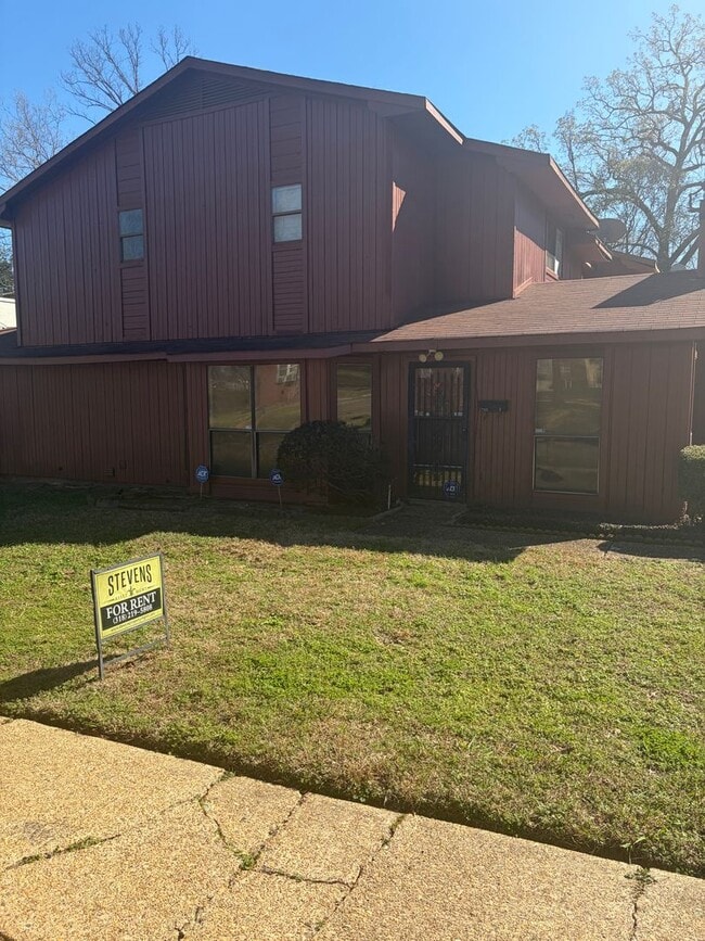 property at 1701 Coty St