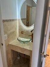 24 NE 47th St in Miami, FL - Building Photo - Building Photo