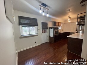 519 Lively Dr in San Antonio, TX - Building Photo - Building Photo