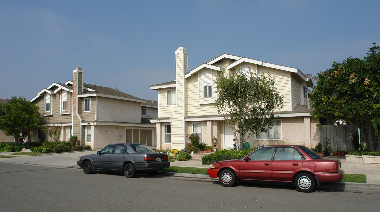 Westminster Apartments in Westminster, CA - Building Photo