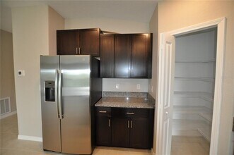 1458 Tahitian Sunrise Dr in Plant City, FL - Building Photo - Building Photo