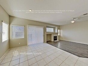 10253 Queens Church Ave in Las Vegas, NV - Foto de edificio - Building Photo