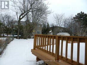 3367 Verhoeven Dr in Mississauga, ON - Building Photo - Building Photo