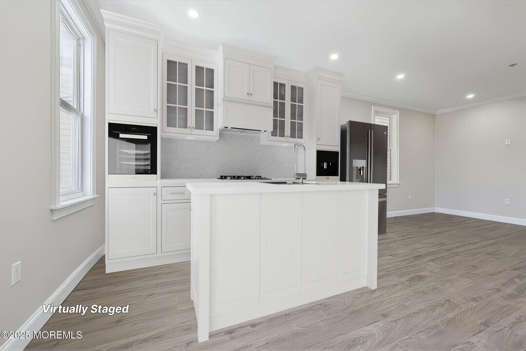 3136 Summit Ave in Union City, NJ - Building Photo