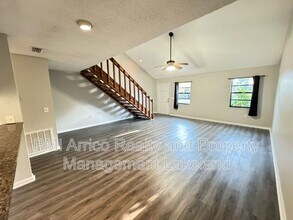 3545 Raintree Way in Lakeland, FL - Building Photo - Building Photo