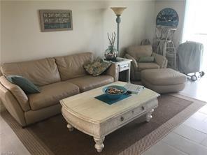 4372 27th Ct SW-Unit -2-301 in Naples, FL - Building Photo