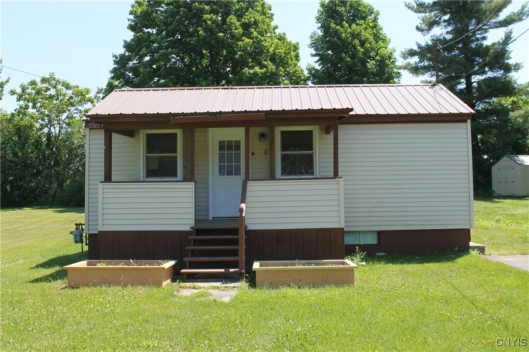 169 W Remington St in Black River, NY - Building Photo