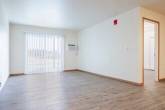 Slate in Tomah, WI - Building Photo - Interior Photo