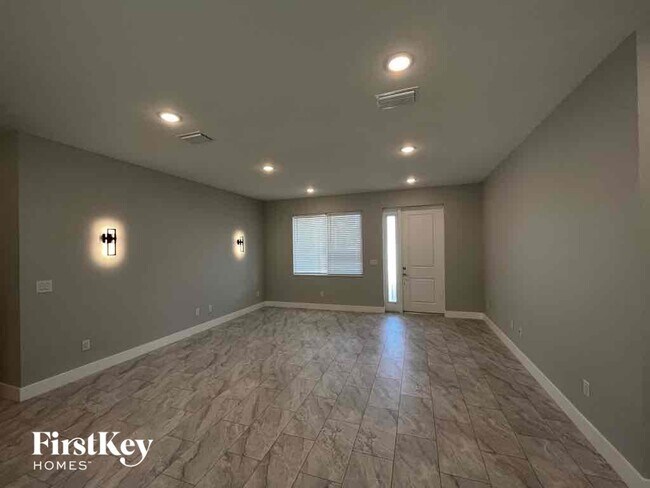 4391 Cuthbert Ave in North Port, FL - Building Photo - Building Photo