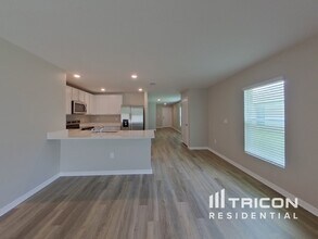 5025 Rocky Coast Pl in Palmetto, FL - Building Photo - Building Photo