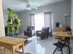 5830 Camellia Dr in Orlando, FL - Building Photo - Building Photo