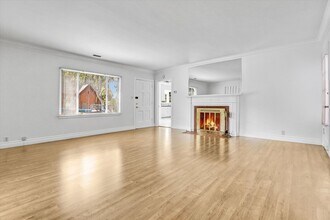 4385 Overland Ave in Culver City, CA - Building Photo - Building Photo