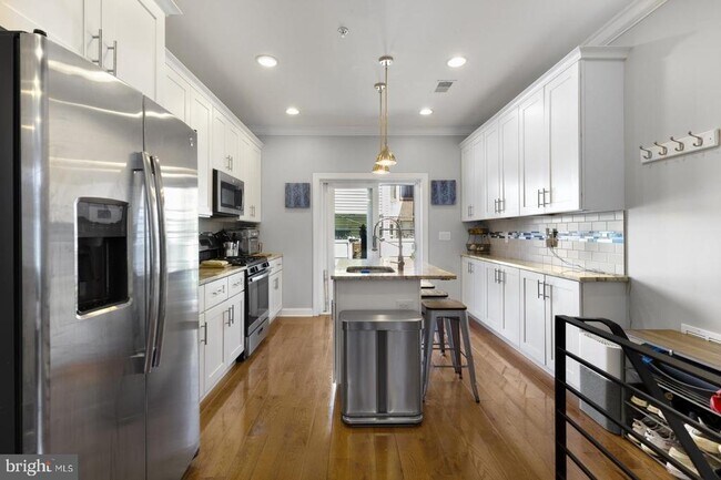 property at 2023 Mountain St
