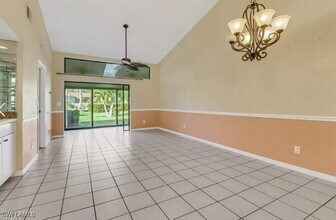 10772 Regent Cir in Naples, FL - Building Photo - Building Photo