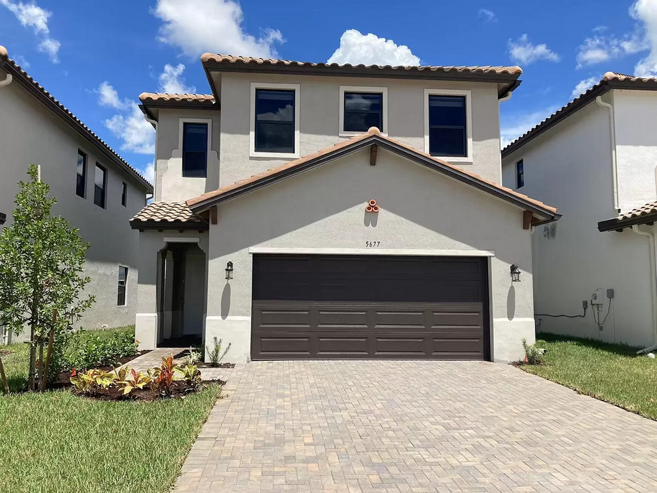 5677 Agostino Way in Ave Maria, FL - Building Photo