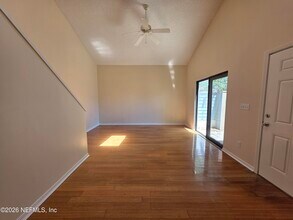 1603 Challenger Ct W in Jacksonville, FL - Building Photo - Building Photo