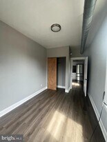 119 W Susquehanna Ave in Philadelphia, PA - Building Photo