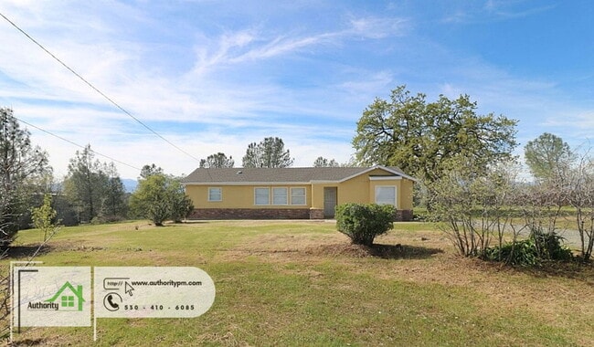 property at 794 Twin View Blvd