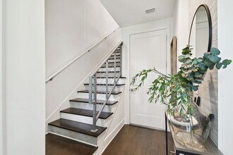 3100 W Paul Ave in Tampa, FL - Foto de edificio - Building Photo