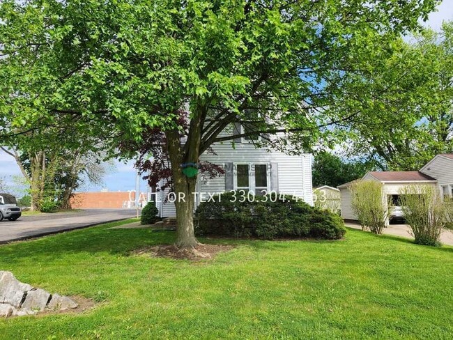 property at 2536 Broad Ave NW