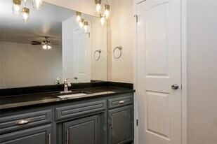 3412 Prairie Ave in Edmond, OK - Building Photo