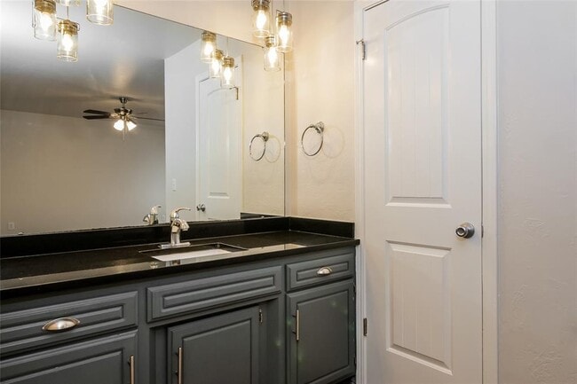 property at 3412 Prairie Ave