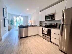 120 N Compass Way, Unit 414 in Dania Beach, FL - Building Photo - Building Photo