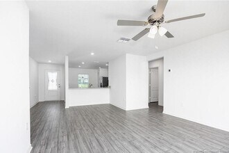 1949 SE Sandia Dr in Port St. Lucie, FL - Building Photo - Building Photo