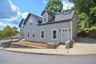 104 Glen St, Unit 2 in Malden, MA - Building Photo - Building Photo