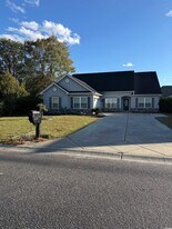 619 Uniola Dr in Myrtle Beach, SC - Building Photo