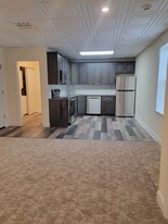 71 Bellevue Ave, Unit E in Penndel, PA - Building Photo