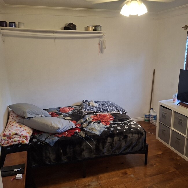 450 Converse Ave, Unit I bedroom 1 bath in Claremont, CA - Building Photo - Building Photo