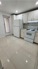 445 NE 195th St in Miami, FL - Building Photo - Building Photo