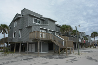 San Deluna in Gulf Breeze, FL - Building Photo - Building Photo