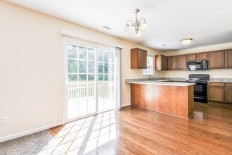 676 Yorkshire Dr in Clayton, NC - Building Photo - Building Photo