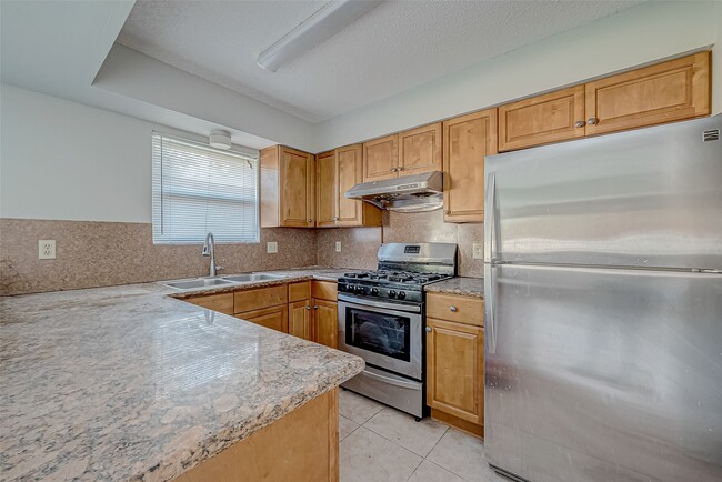 3107 Sleepy Hollow Dr