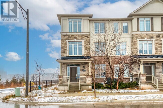 3026 Postridge Dr in Oakville, ON - Building Photo - Building Photo