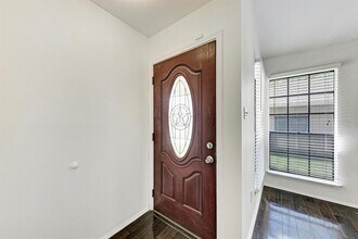 8610 Croydon Loop in Austin, TX - Building Photo - Building Photo