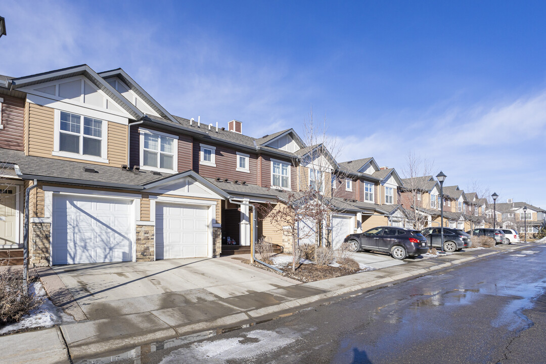 Riverside in Calgary, AB - Building Photo