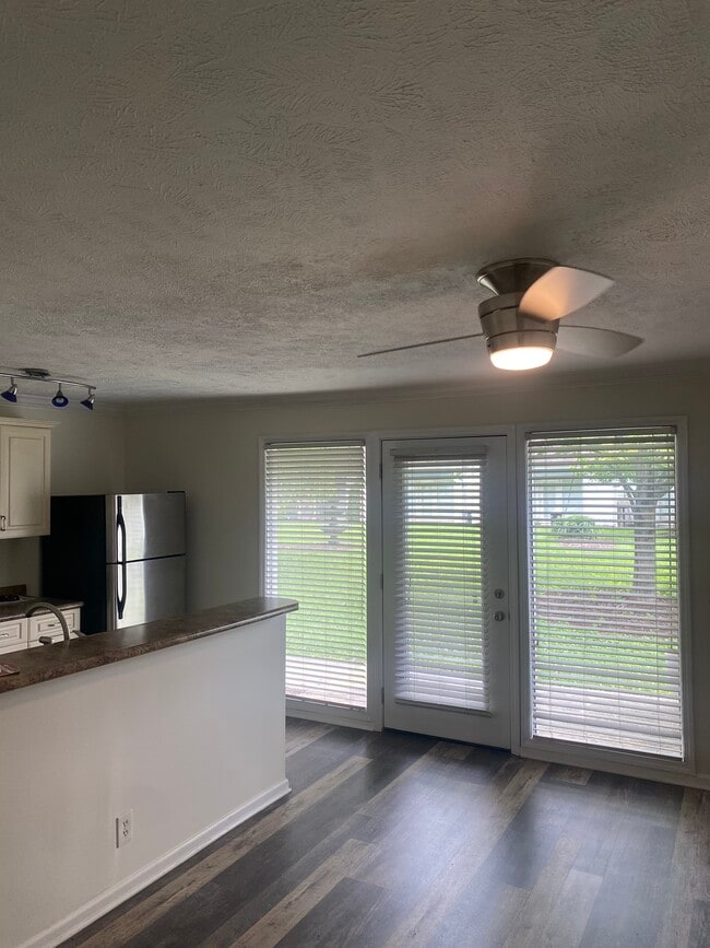 802 E Main St, Unit Unit 10