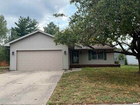 205 Appomattox Dr in Springfield, IL - Building Photo