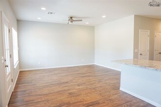 4705 Belair Blvd in Wichita Falls, TX - Building Photo - Building Photo