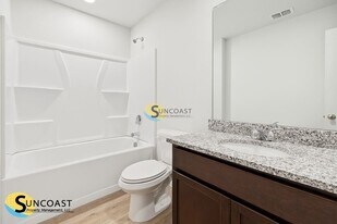 7619 Mailes Ct, Unit 201 in Jacksonville, FL - Building Photo