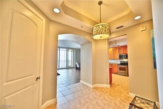 2104 W First St in Ft. Myers, FL - Foto de edificio - Building Photo